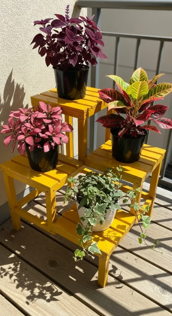 DIY Painted Plant Stands