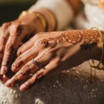 27 Dreamy Simple Wedding Mehndi Designs That Look Luxurious